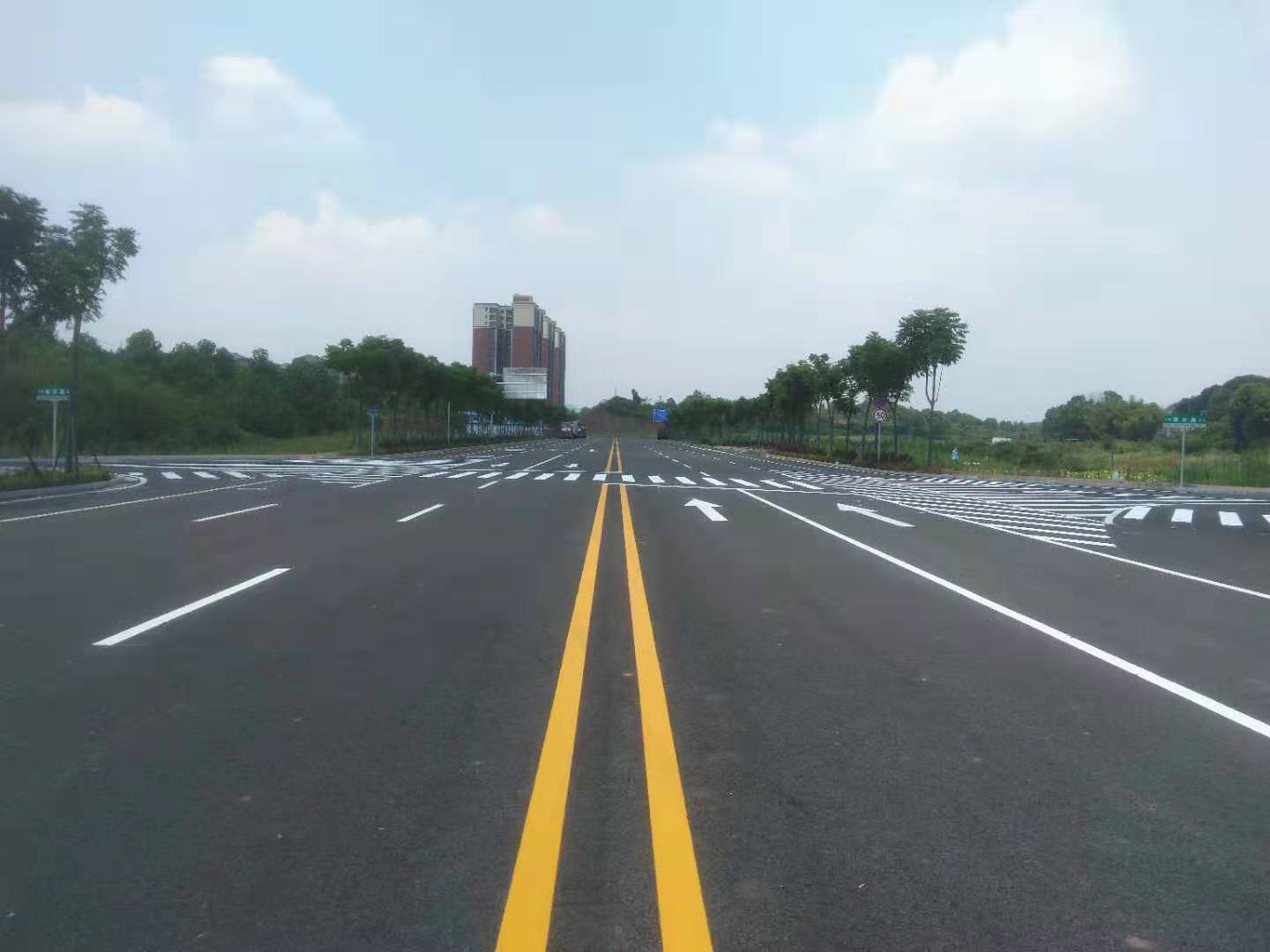 衡阳市政路科学城大道与雁鸣路